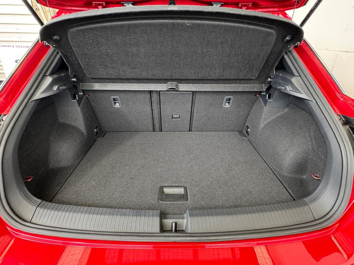 2022 Volkswagen T-Roc 140TSI R-Line D11 MY23 Four Wheel Drive image 19