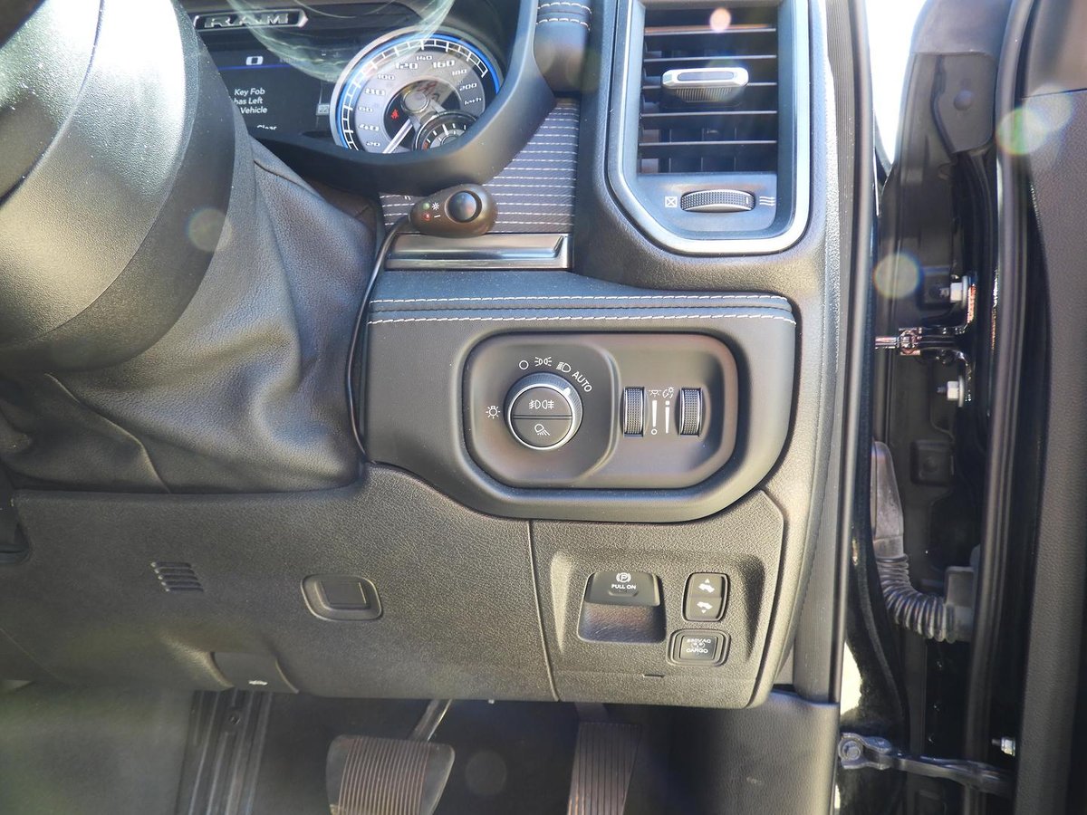 2021 RAM 1500 Limited RamBox DT MY21 4X4 Dual Range image 13