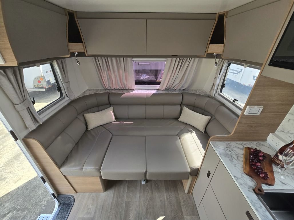 2024 JAYCO SILVERLINE 21.65-3.OB.SL-MY24 image 13