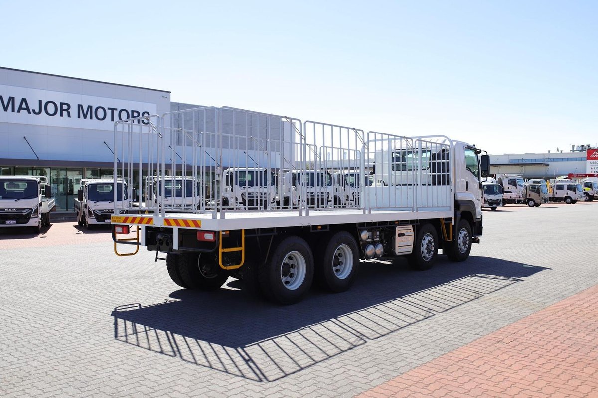 2026 Isuzu Fyh 320-355 R58 At image 4