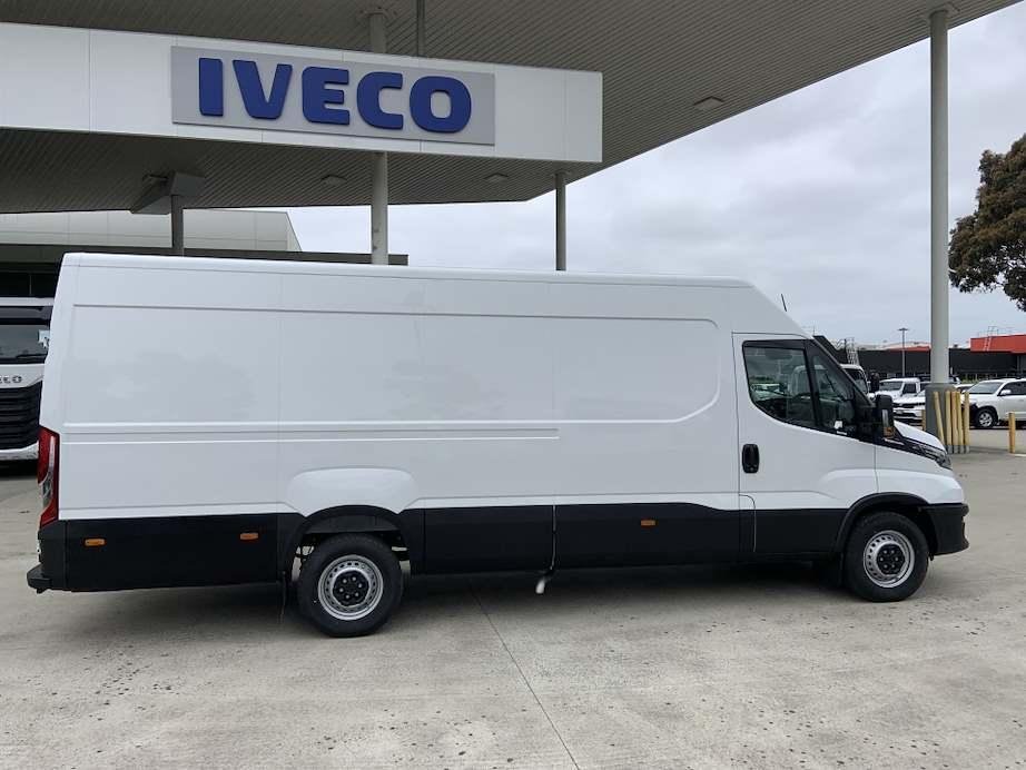 2025 Iveco Daily 35S14V image 20