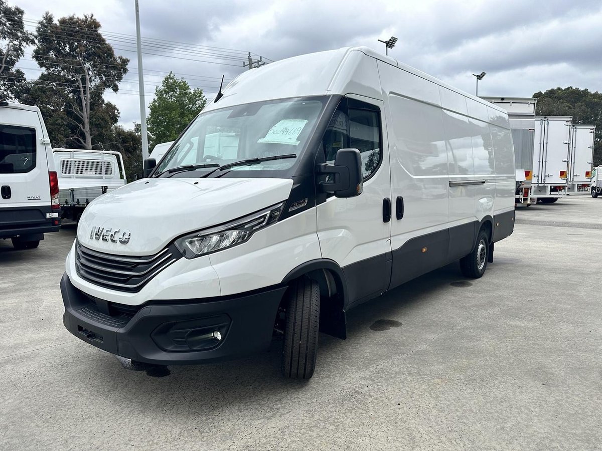 2025 Iveco Daily Large Van