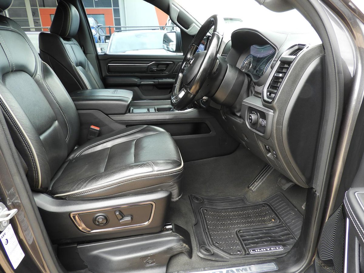 2022 RAM 1500 Limited DT image 9