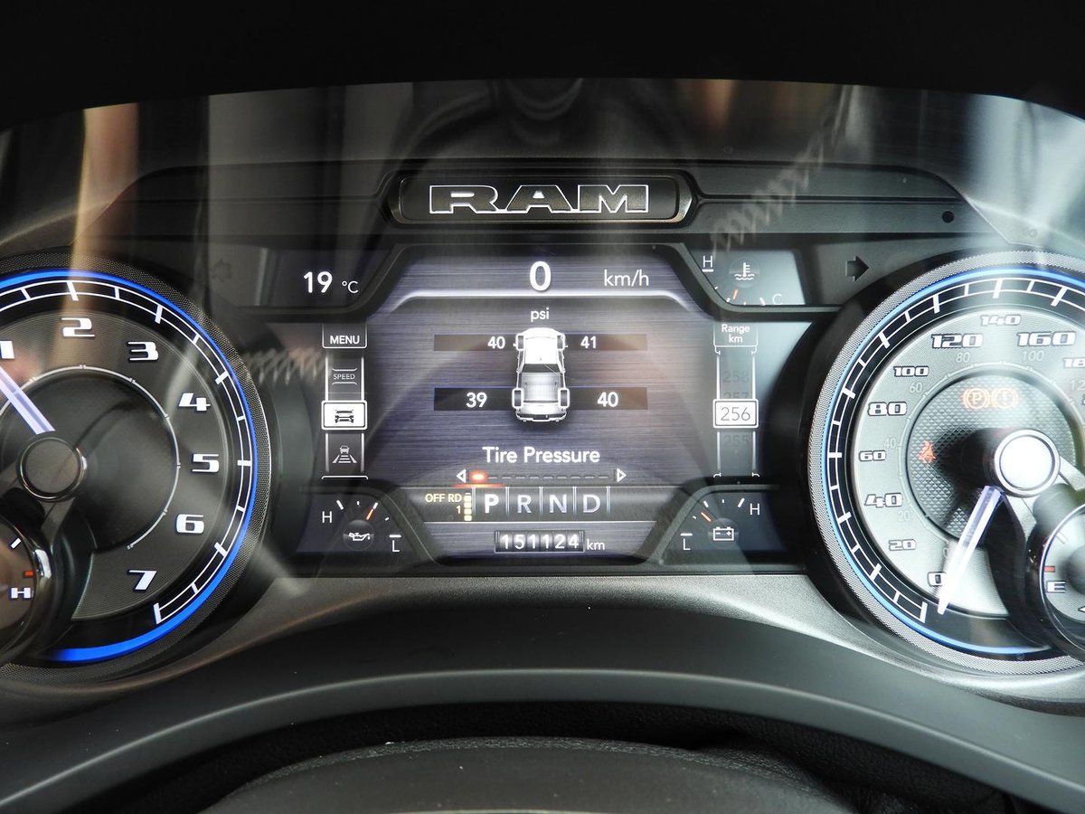2022 RAM 1500 Limited DT image 13