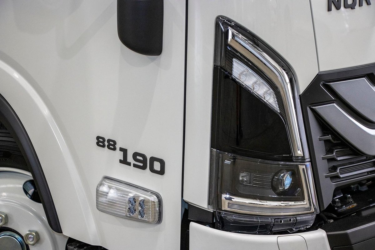 2025 Isuzu Nqr 88-190 Am NQR 88-190 image 14