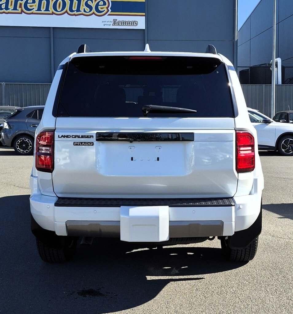2023 Toyota Tundra image 7
