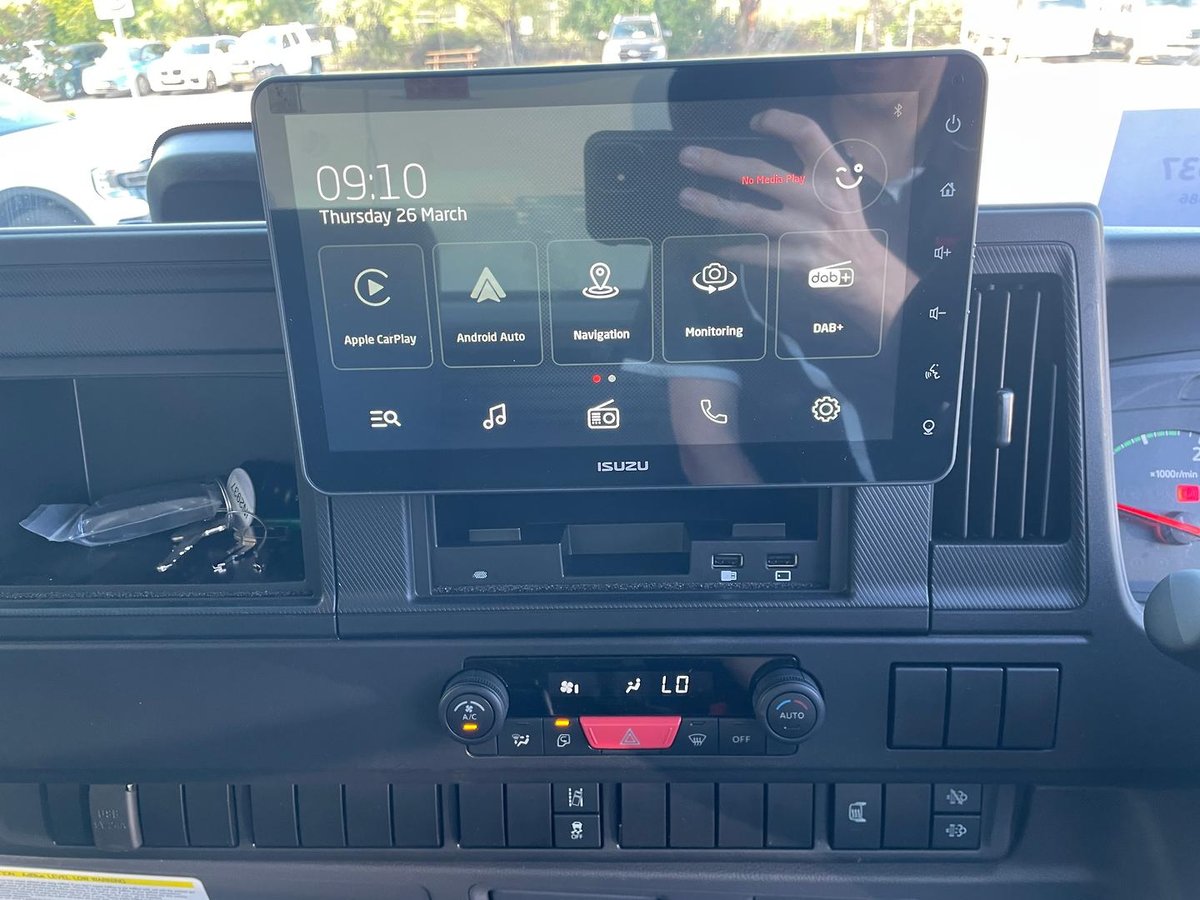 2026 Isuzu F Series image 19