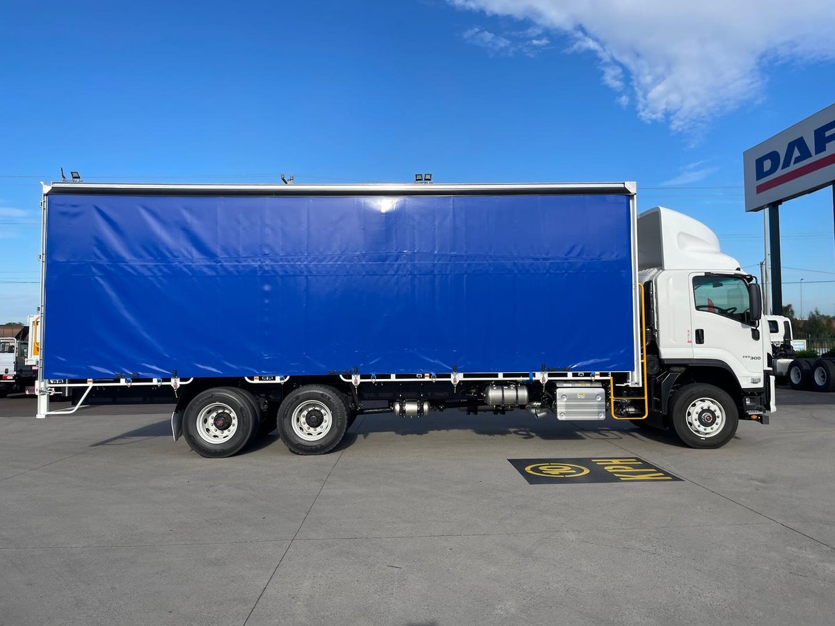 2026 Isuzu F Series image 8