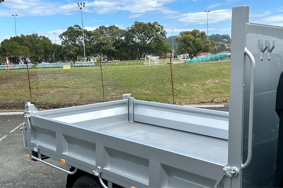 2025 Isuzu N Series NLR 45-150 DT D25 image 12