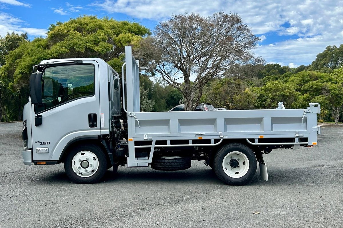 2025 Isuzu N Series NLR 45-150 DT D25 image 7