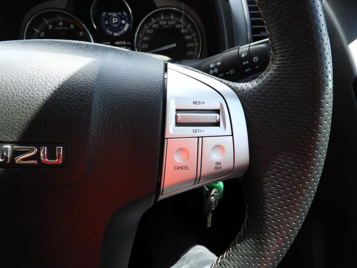 2021 Isuzu MU-X LS-U MY19 4X4 Dual Range image 19