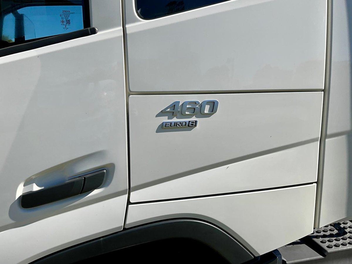 2022 Volvo Fm Series Fm11 image 24