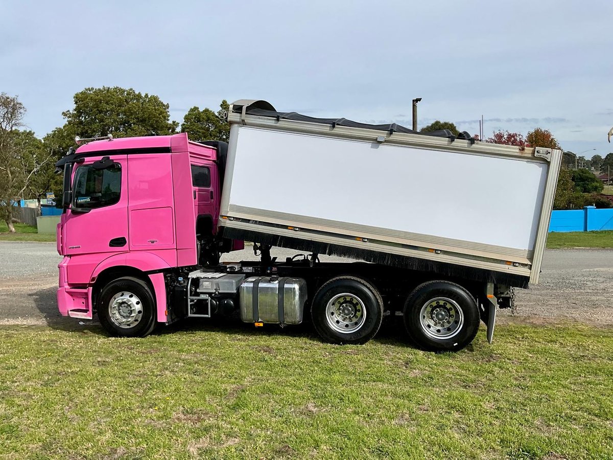 2018 Mercedes-Benz Actros 2658LS image 28