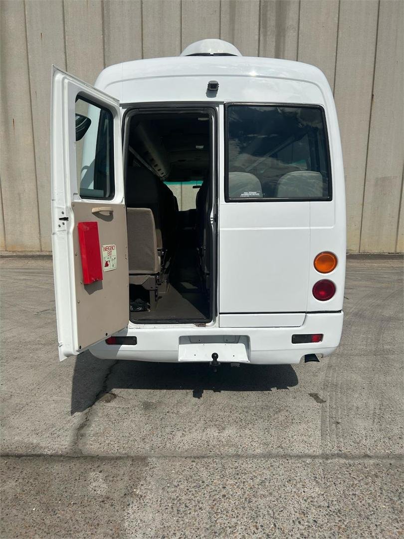 2012 Mitsubishi Rosa image 8