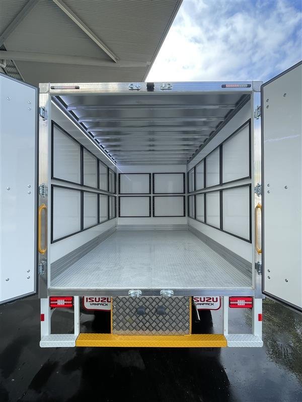 2026 Isuzu N Series image 9