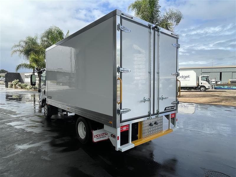 2026 Isuzu N Series image 5