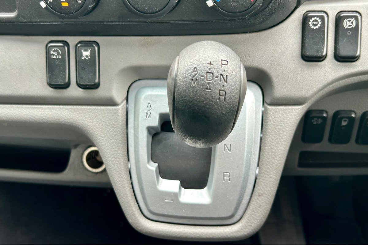 2019 Fuso Canter 515 image 23
