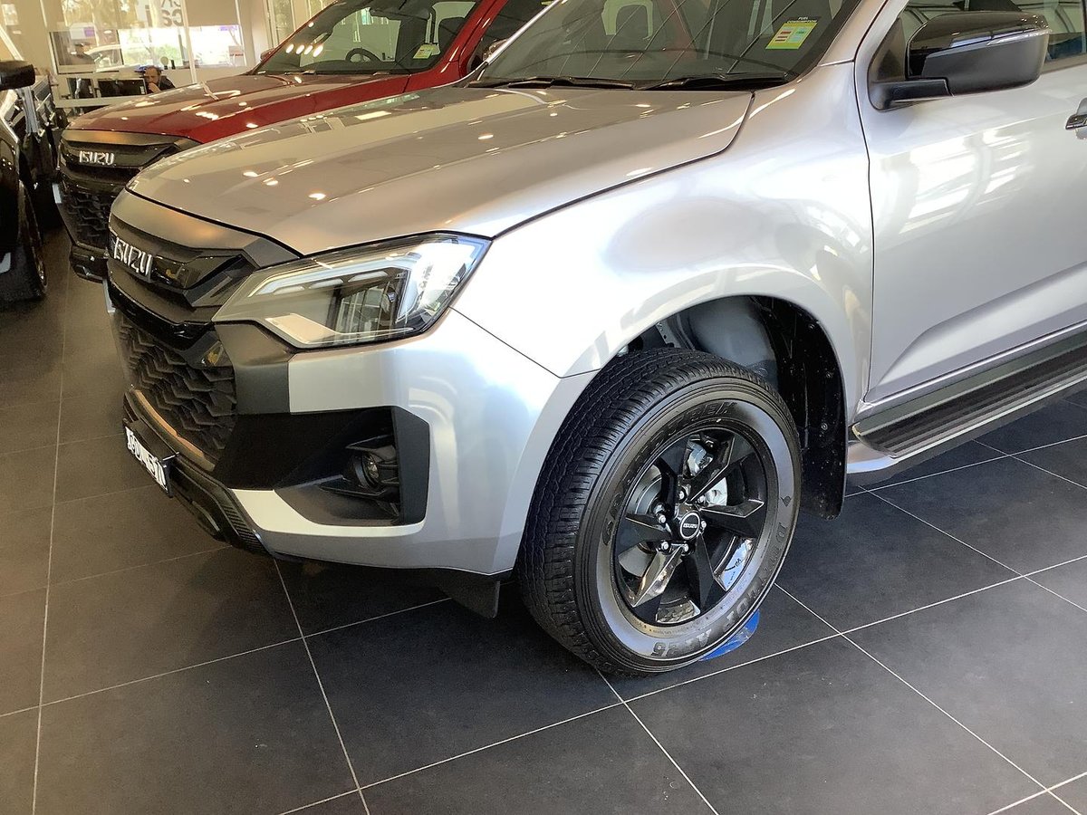 2025 Isuzu D-MAX X-RIDER MY25.5 4X4 Dual Range image 8