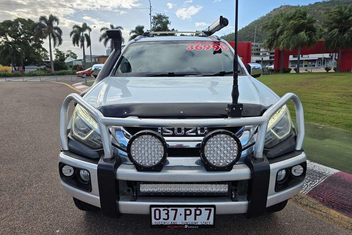 2017 Isuzu MU-X LS-T MY17 4X4 Dual Range White
