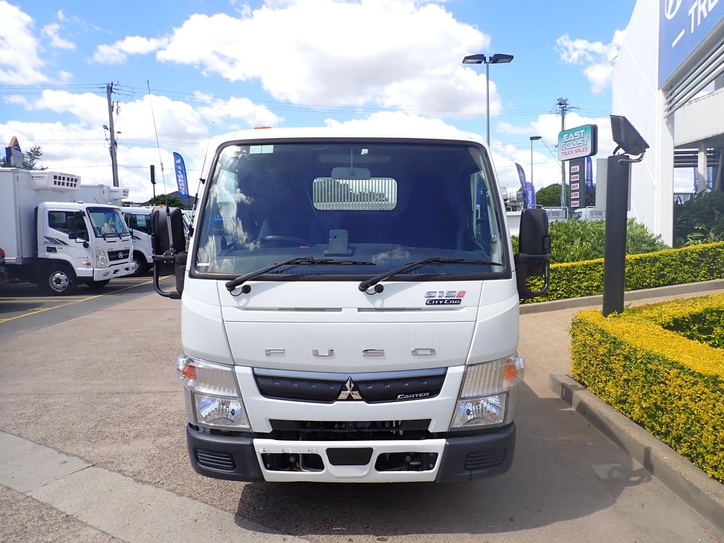 2022 Mitsubishi Canter 615 image 4