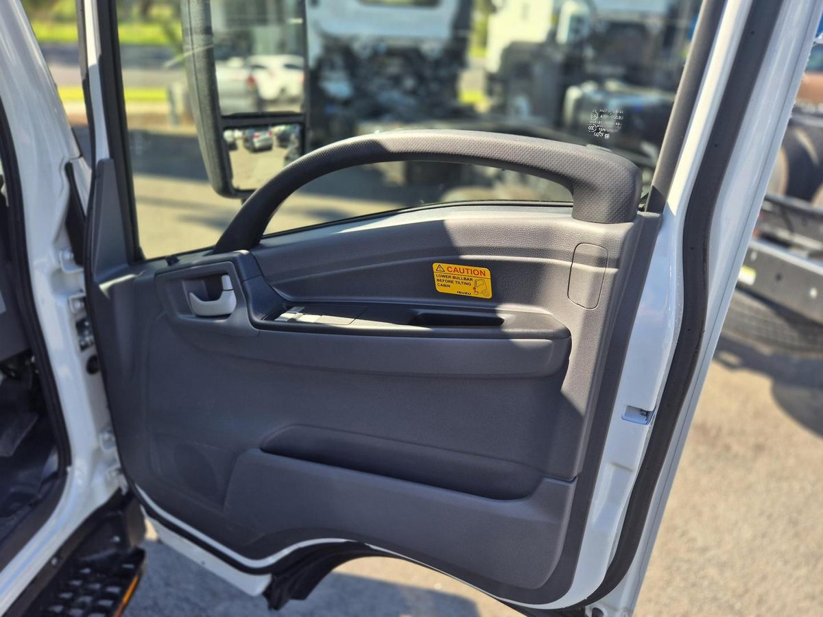 2026 Isuzu N Series NPR 45/65-175 DT D28 Tradepack image 27