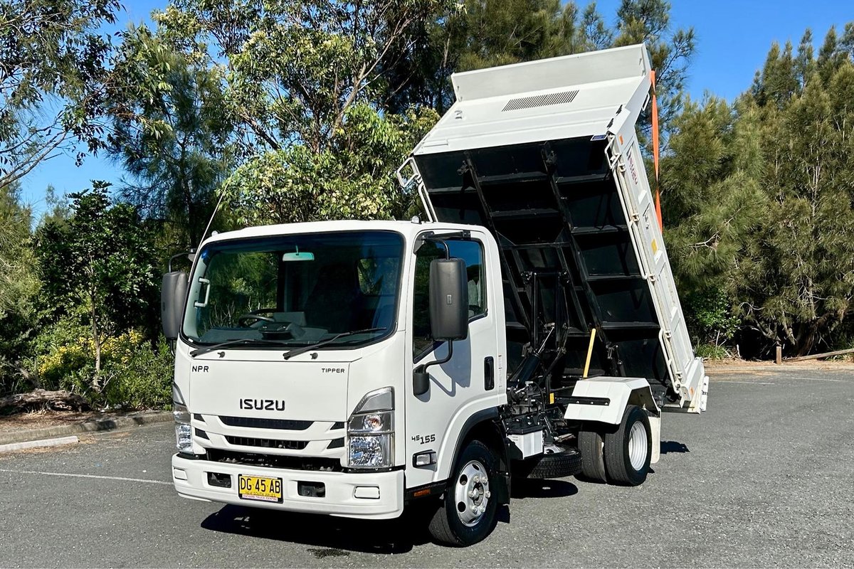 2023 Isuzu N Series Npr 45/55-155 Tipper image 11