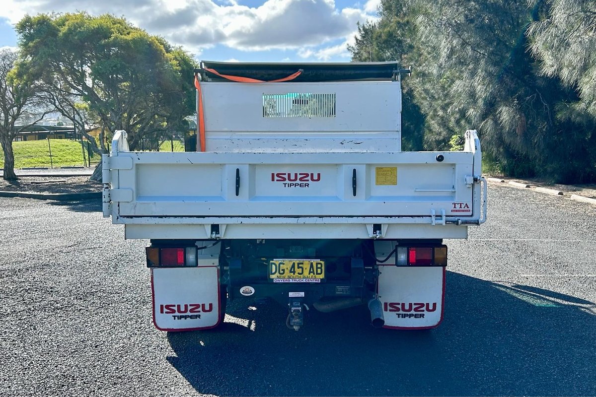 2023 Isuzu N Series Npr 45/55-155 Tipper image 4
