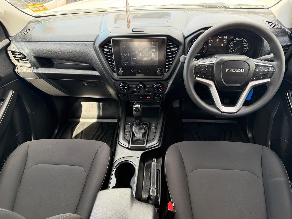 2025 Isuzu D-MAX SX MY25.5 4X4 Dual Range image 15