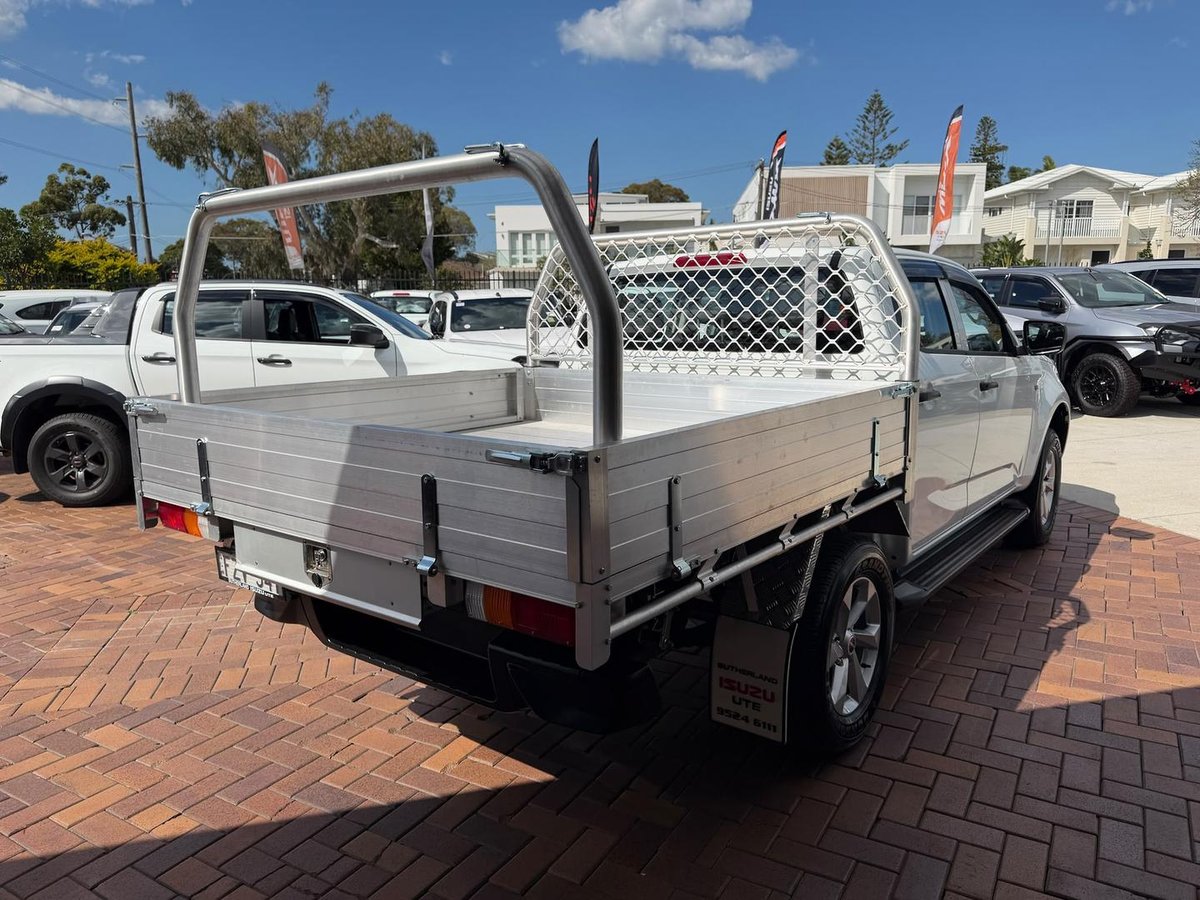 2025 Isuzu D-MAX SX MY25.5 4X4 Dual Range image 8