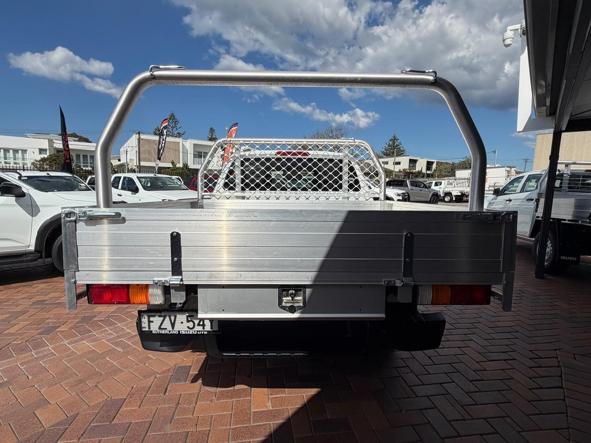 2025 Isuzu D-MAX SX MY25.5 4X4 Dual Range image 9