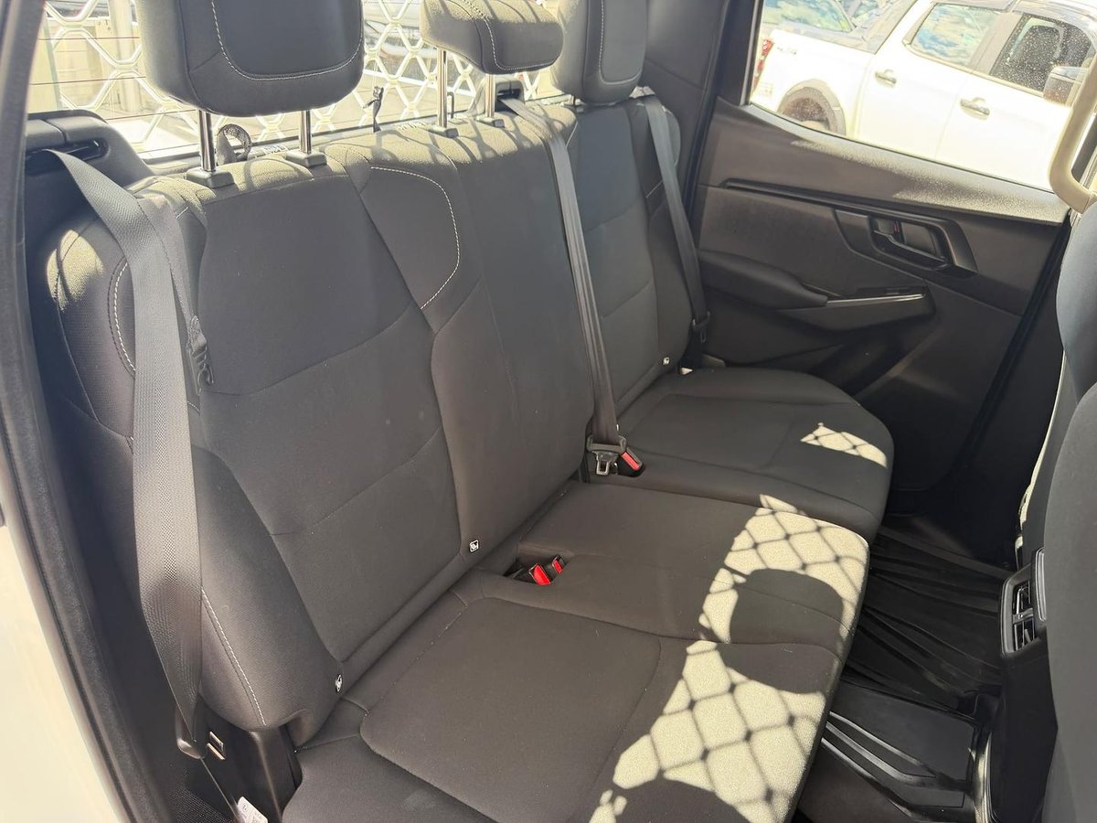 2025 Isuzu D-MAX SX MY25.5 4X4 Dual Range image 22