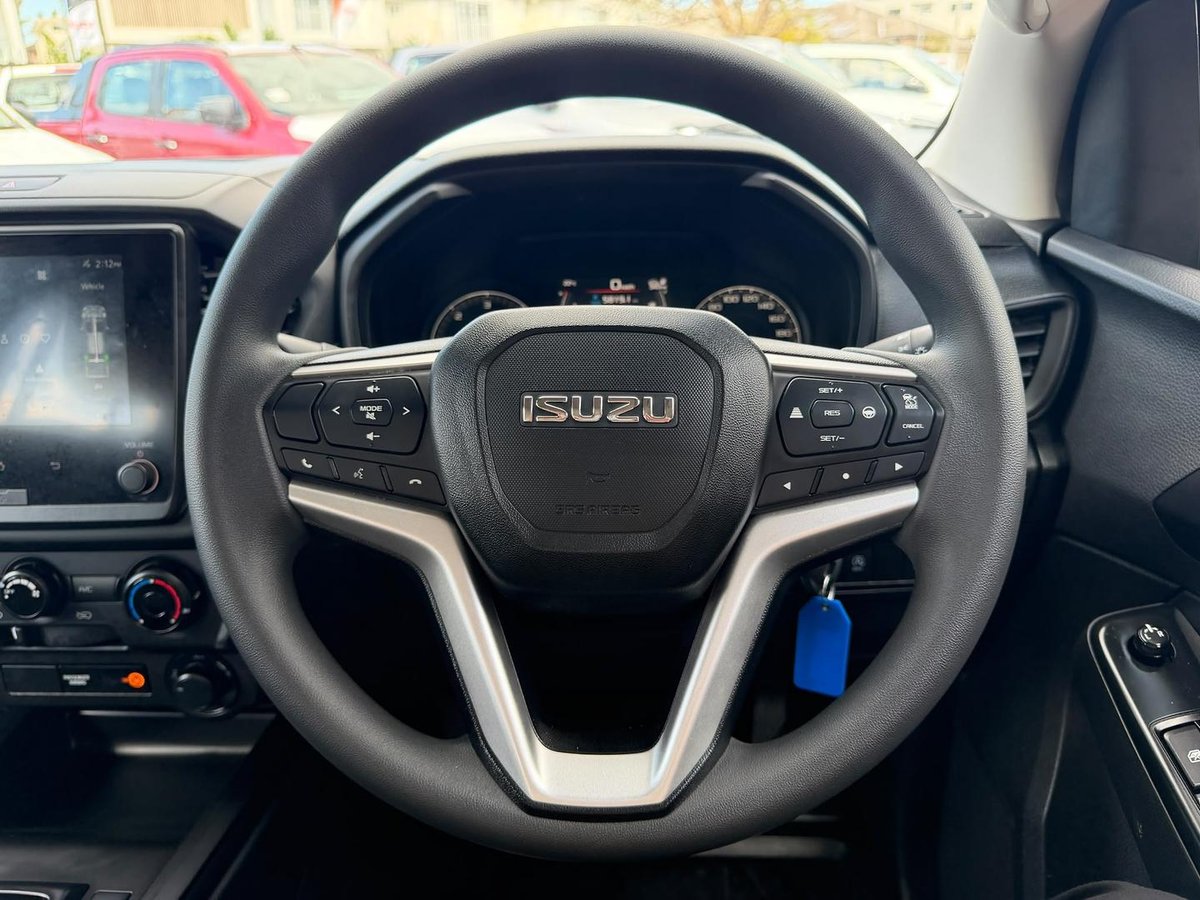 2025 Isuzu D-MAX SX MY25.5 4X4 Dual Range image 30