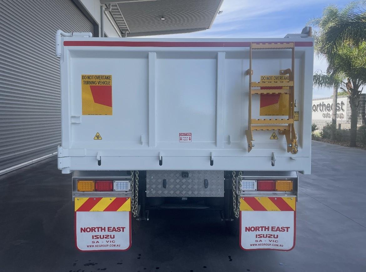 2025 Isuzu F Series Fxy 260-355 At R45 image 5