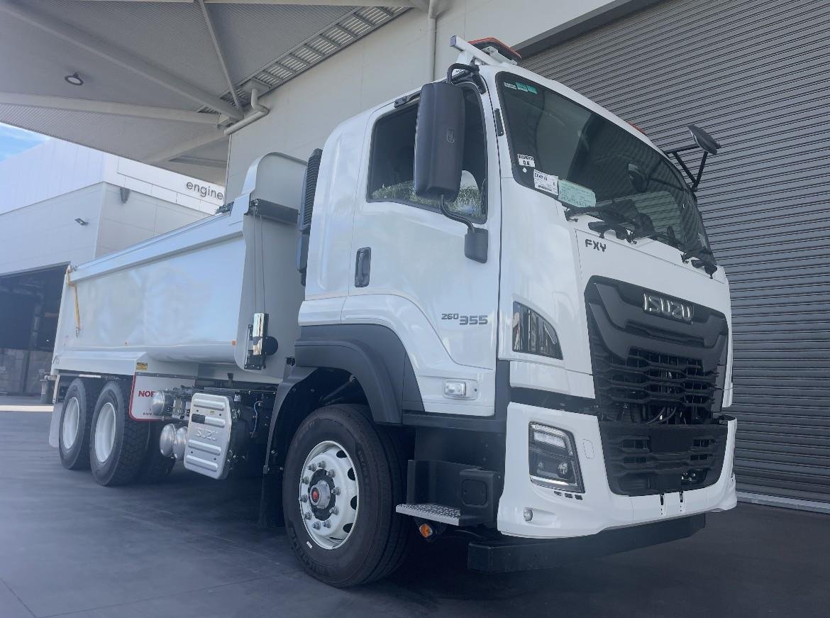 2025 Isuzu F Series Fxy 260-355 At R45 image 2