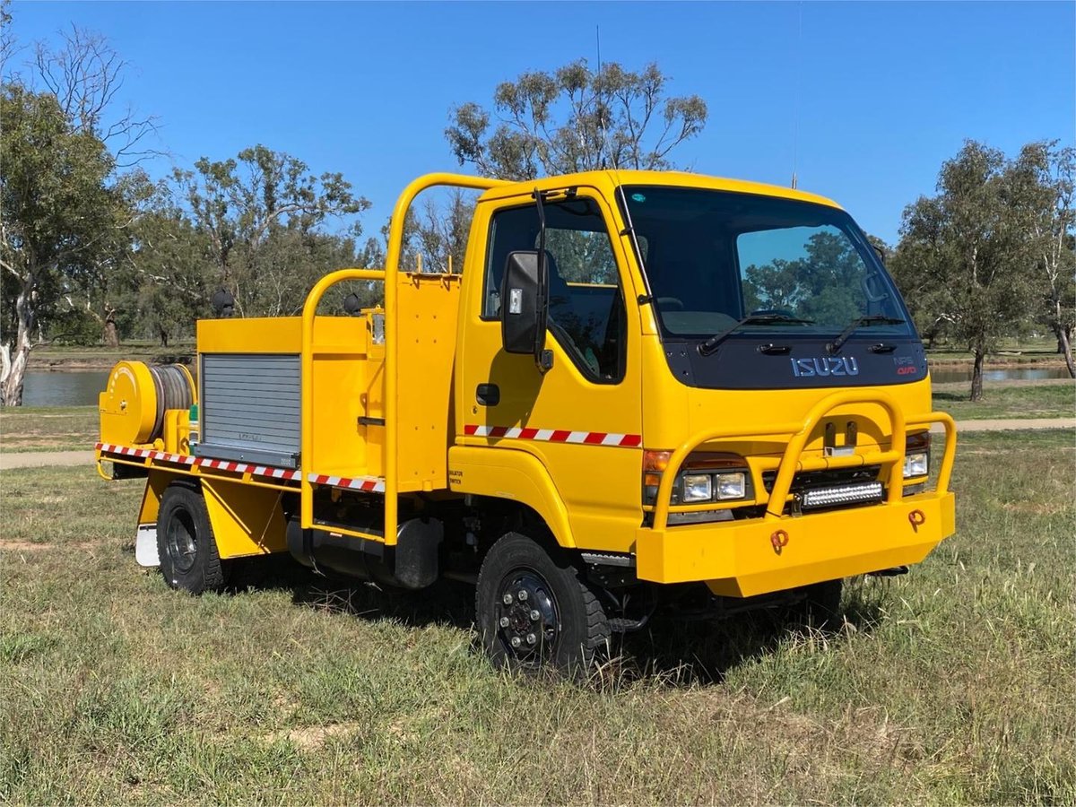 2000 Isuzu N Series NPS 300 image 8