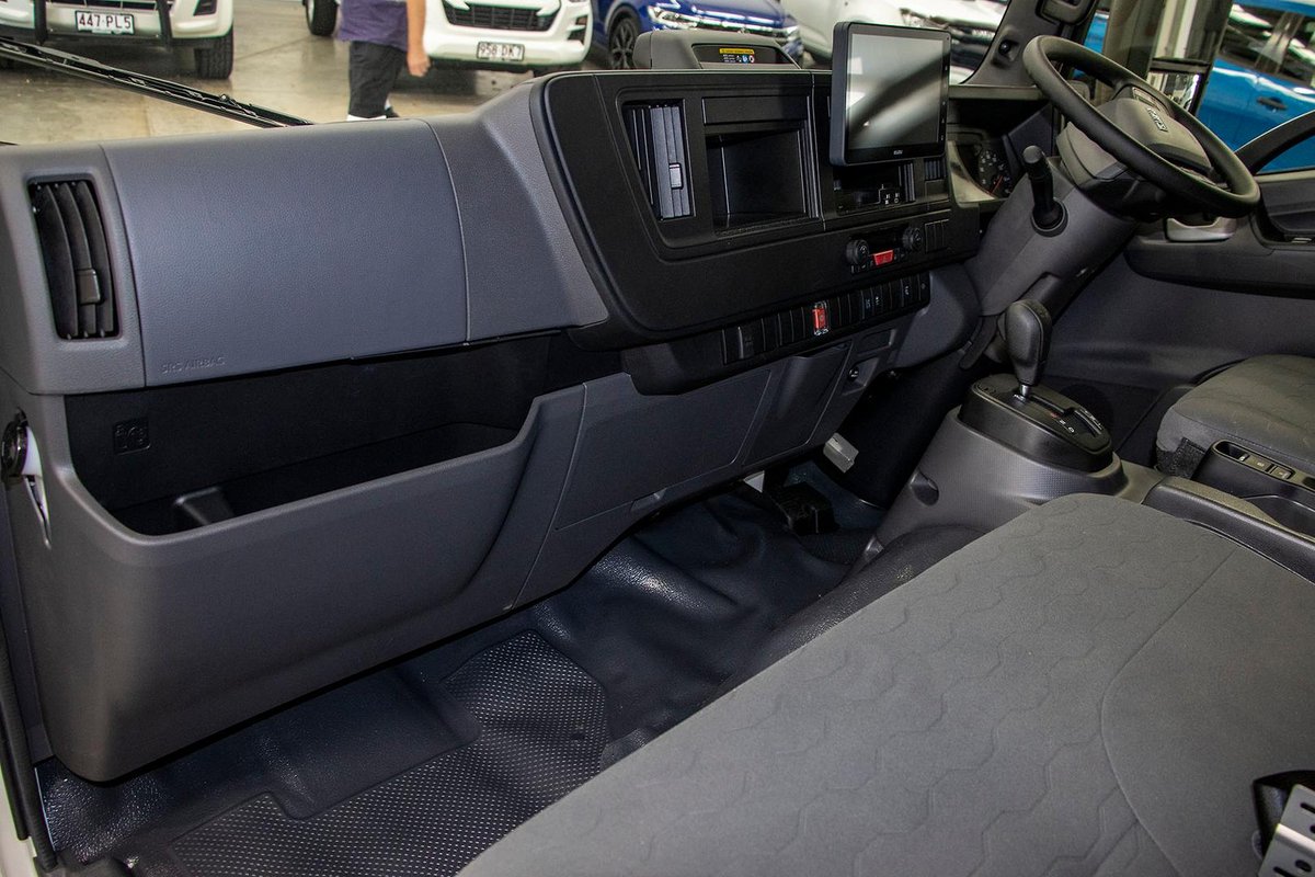 2026 Isuzu N Series NPR 45/65-175 DT D28 Tradepack image 9