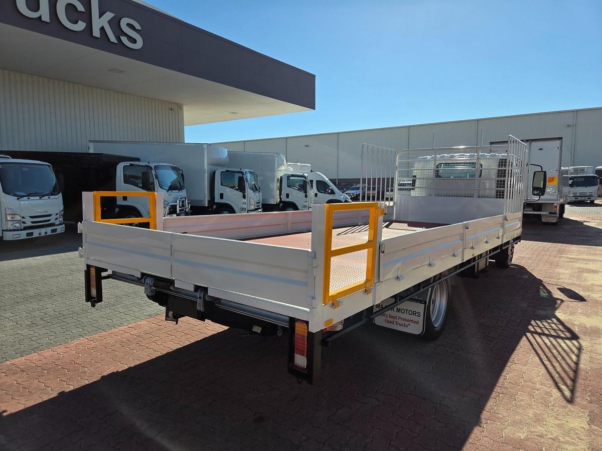 2017 Isuzu Nqr 87/80-190 Amt 4 Ton Xlwb Tray And Lift image 7