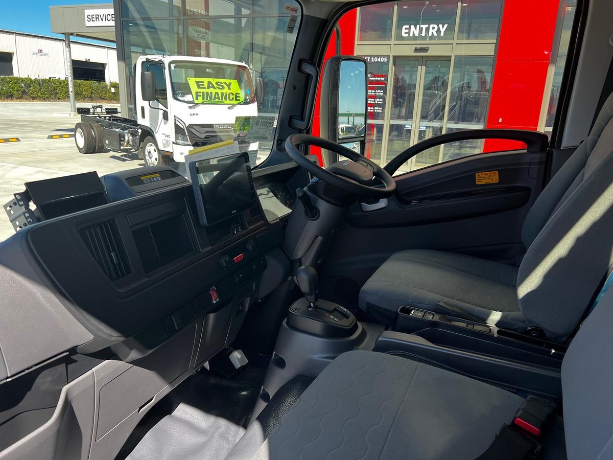 2026 Isuzu N Series NPR 45/65-175 DT D28 Tradepack image 9