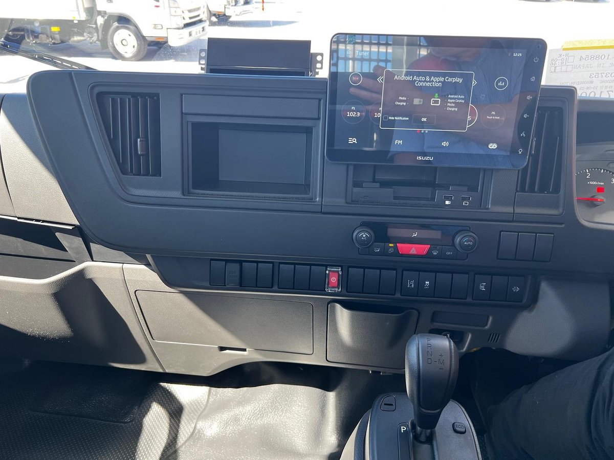2026 Isuzu N Series NPR 45/65-175 DT D28 Tradepack image 8
