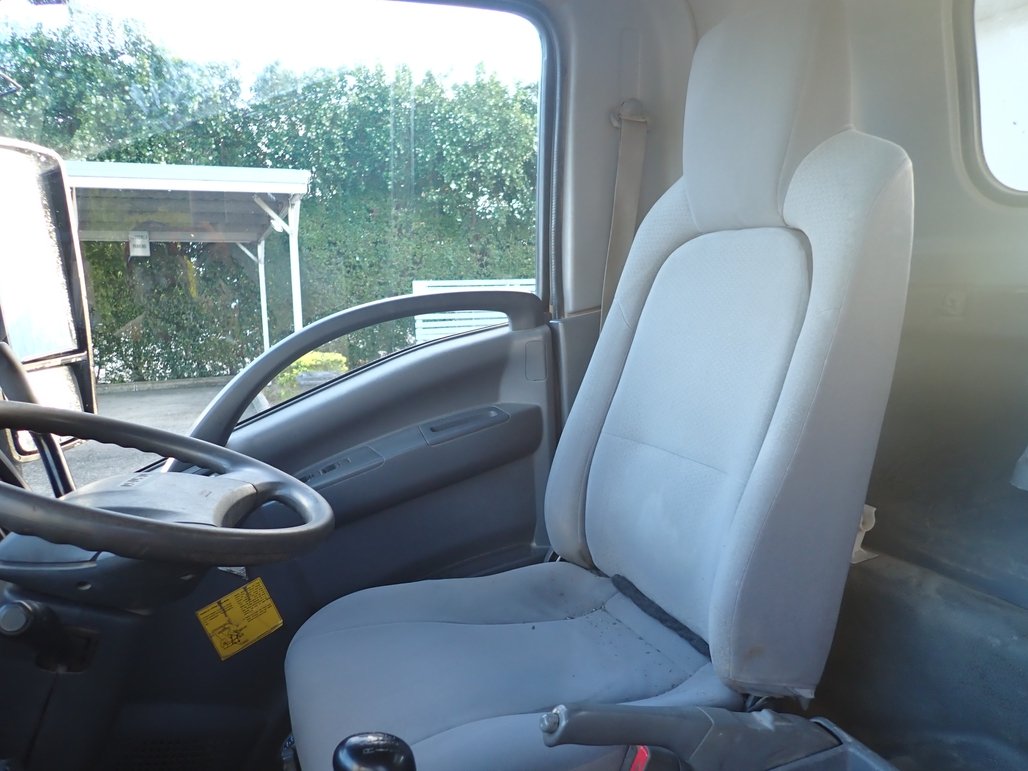 2021 Isuzu Npr 45/155 image 16