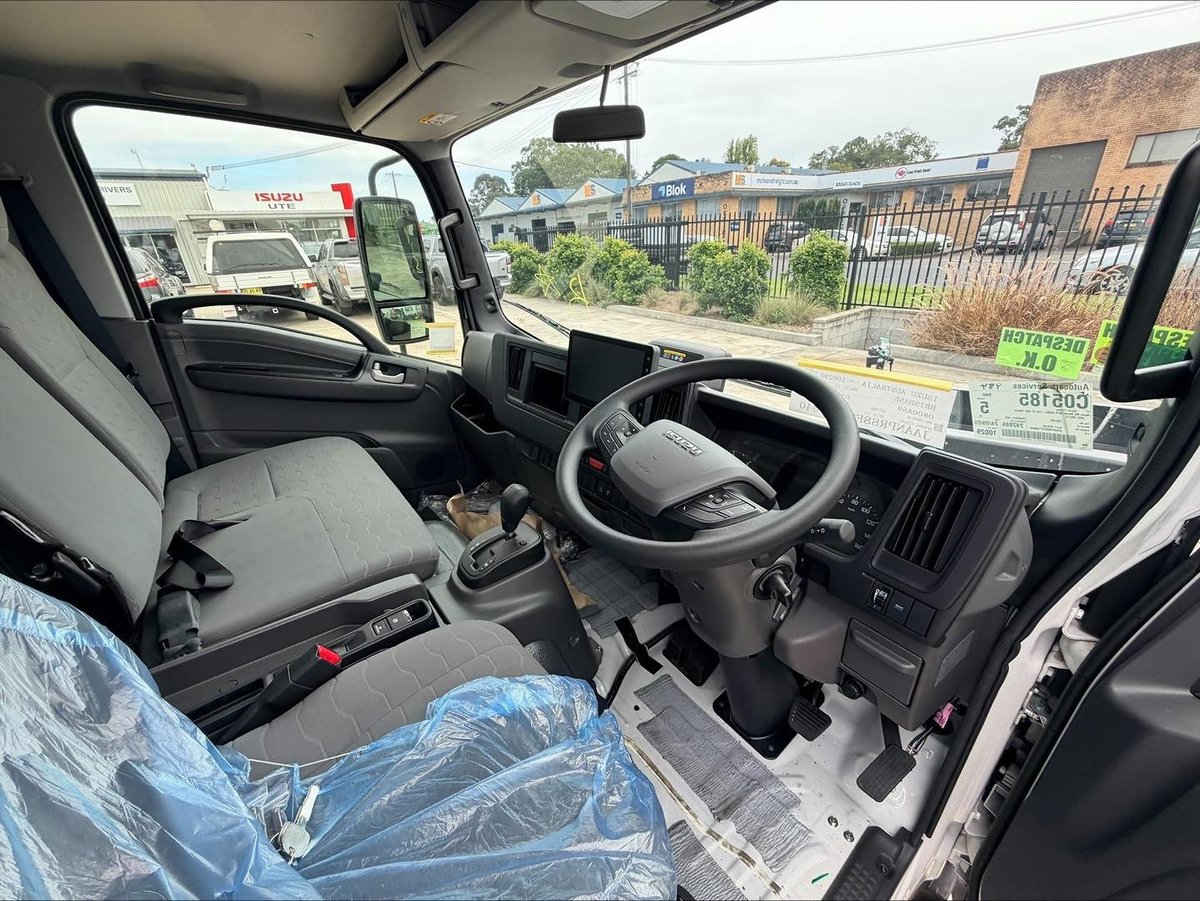 2026 Isuzu Npr Npr 45/65-175 Dt D28 Tradepack NPR NPR 45/65-175 DT D28 TRADEPACK image 8
