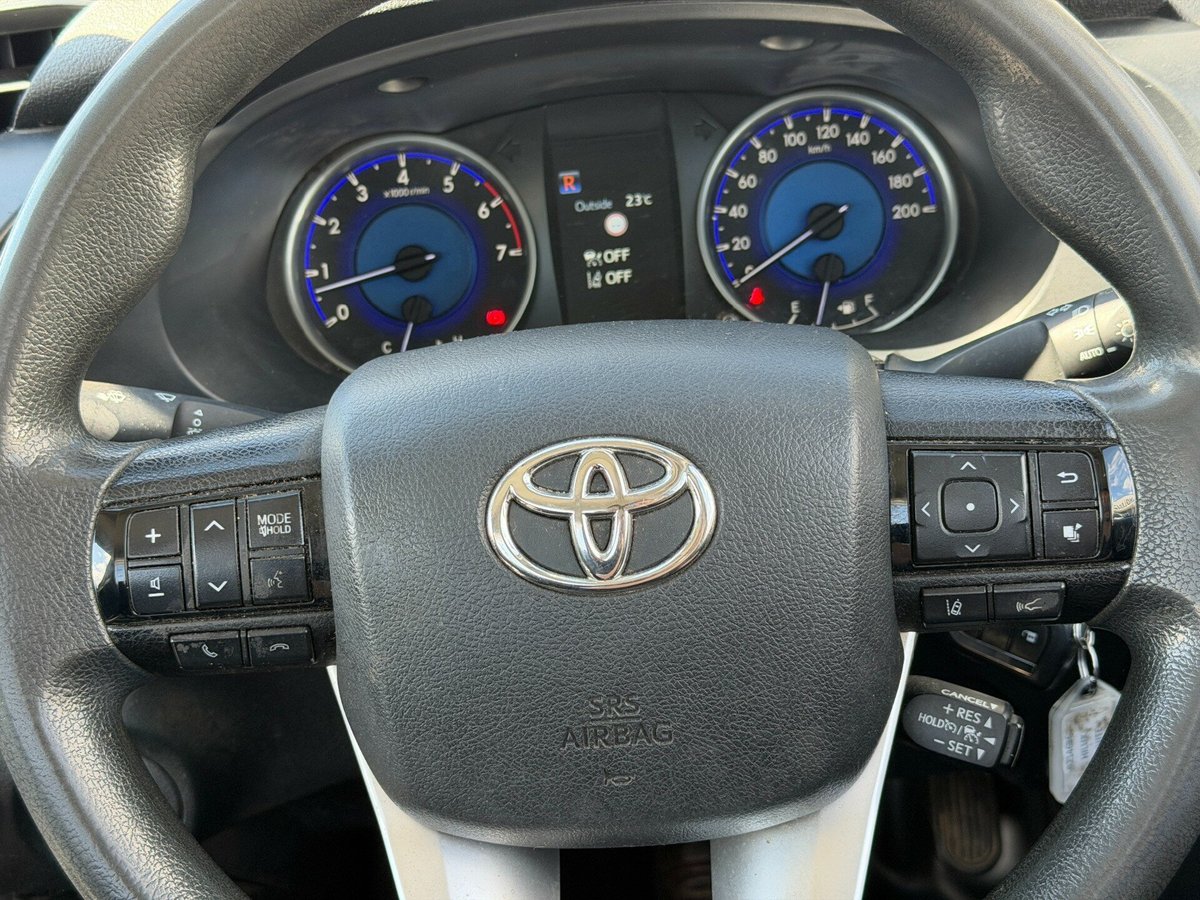 2019 Toyota Hilux Workmate TGN121R image 12