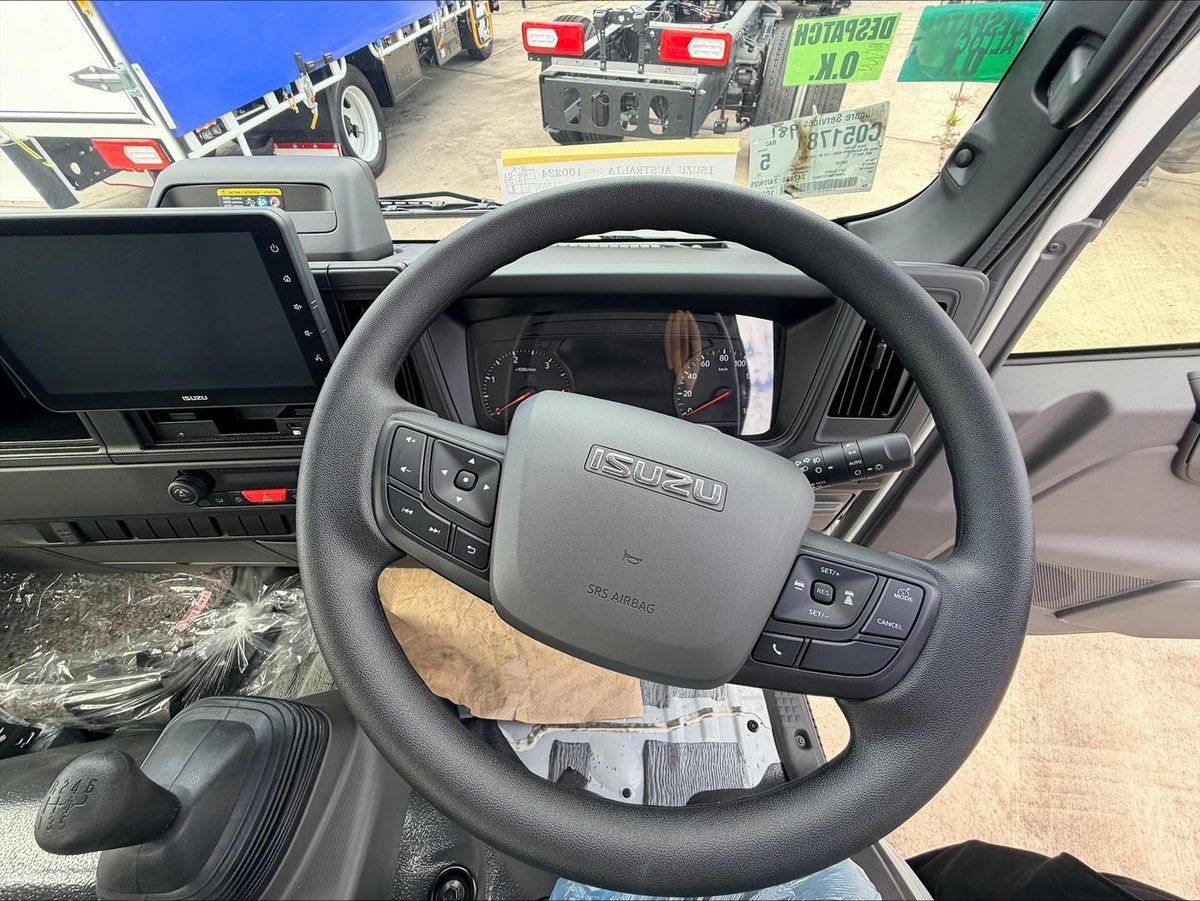2026 Isuzu N Series NPR 45/65-175 MT D28 Tradepack image 12