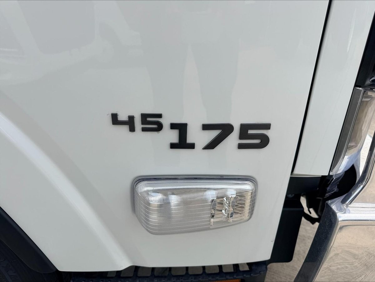 2026 Isuzu N Series NPR 45/65-175 MT D28 Tradepack image 8