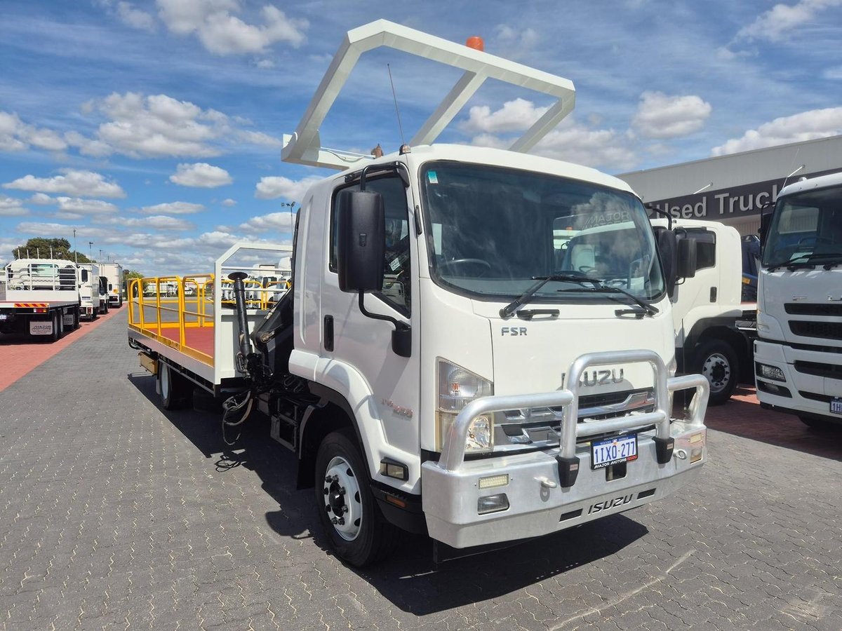 2016 Isuzu Fsr 140/120-260 7 Ton Tray And Crane