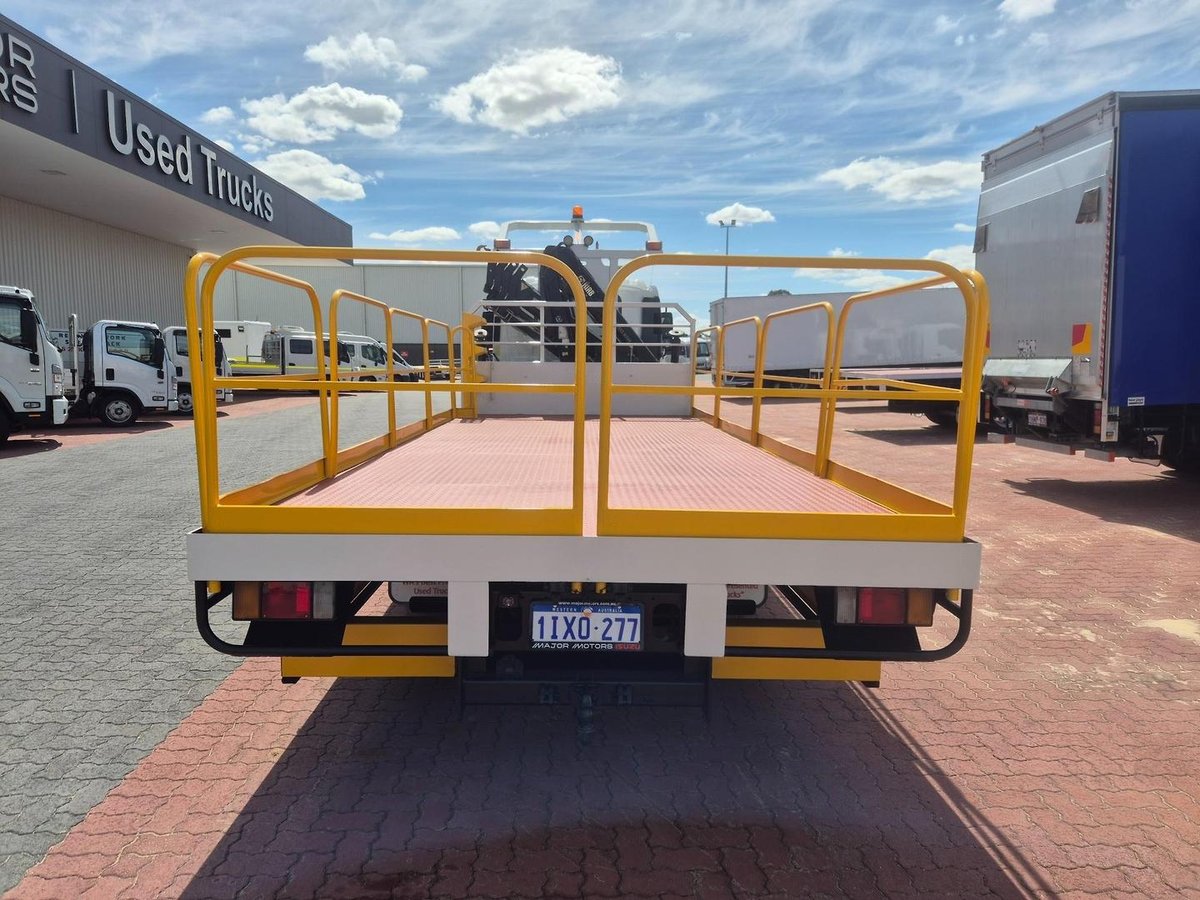 2016 Isuzu Fsr 140/120-260 7 Ton Tray And Crane image 23