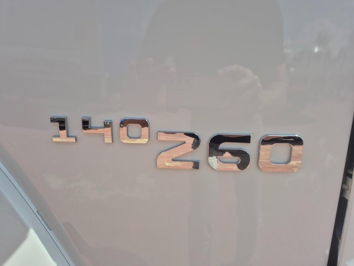 2016 Isuzu Fsr 140/120-260 7 Ton Tray And Crane image 3