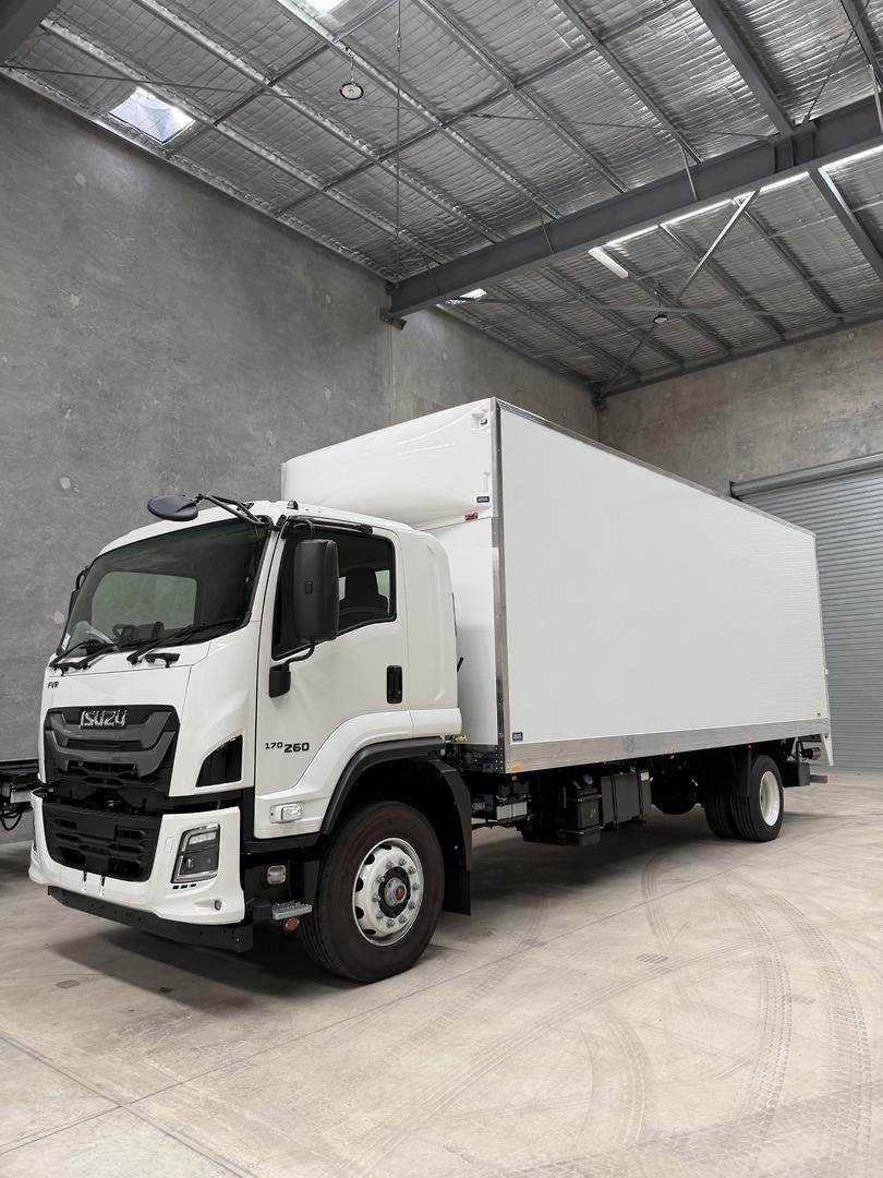 2026 Isuzu F Series FVR 170-260 AT R60 image 2