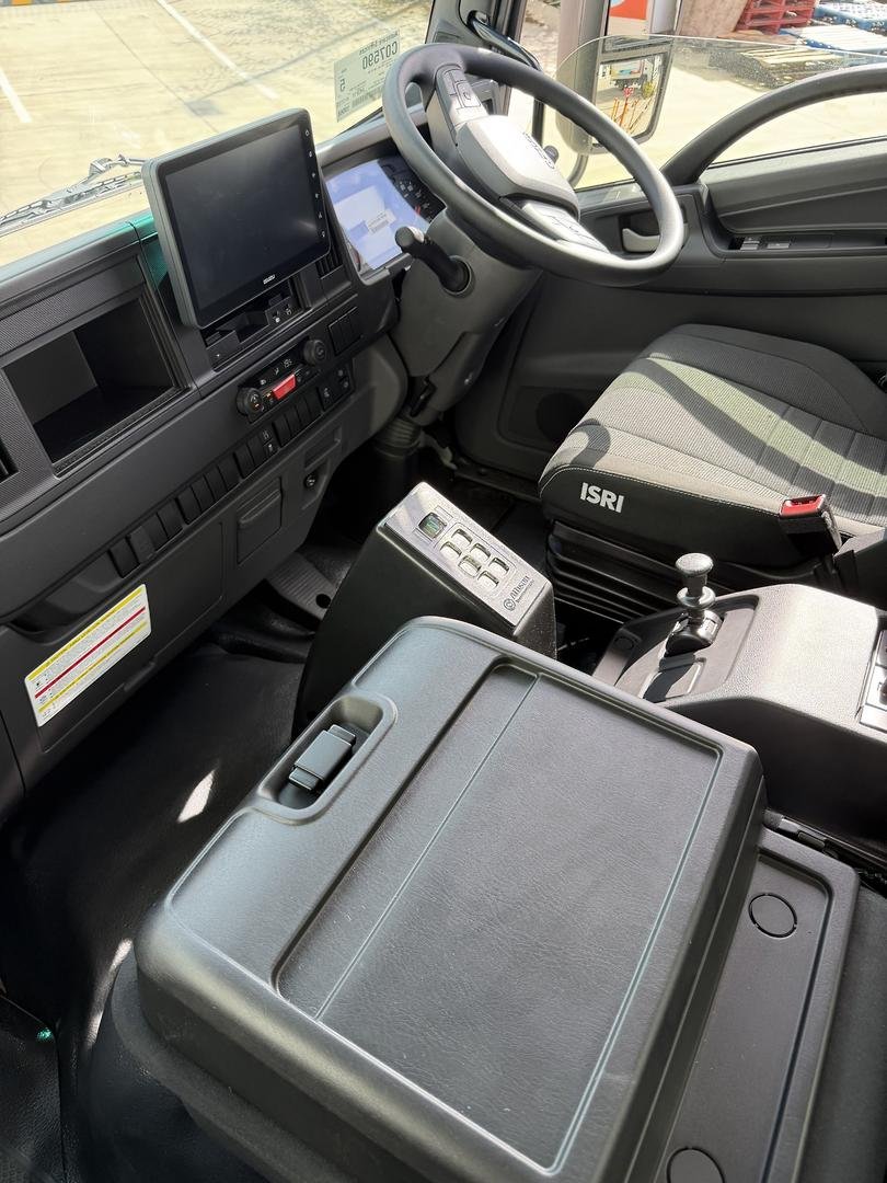 2026 Isuzu F Series FVR 170-260 AT R60 image 15