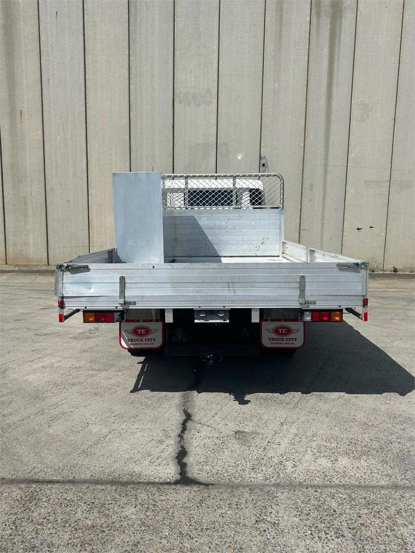 2017 Fuso Canter 515 image 7